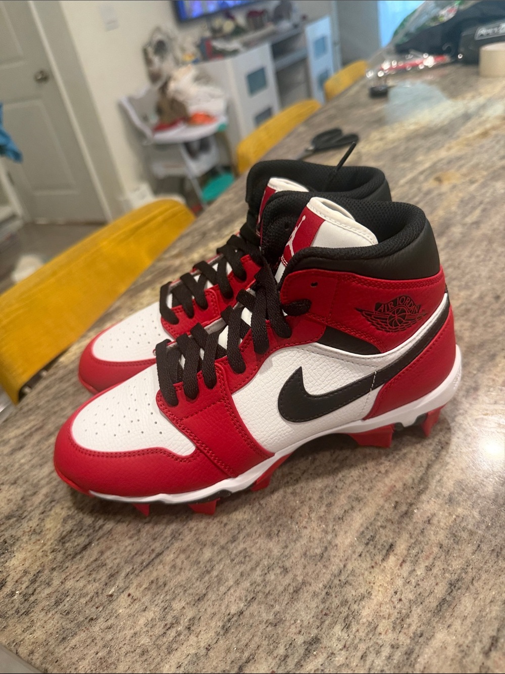Jordan 1 Kids Red/White/Black High-Top Baseball Cleats (5.5 GS)
